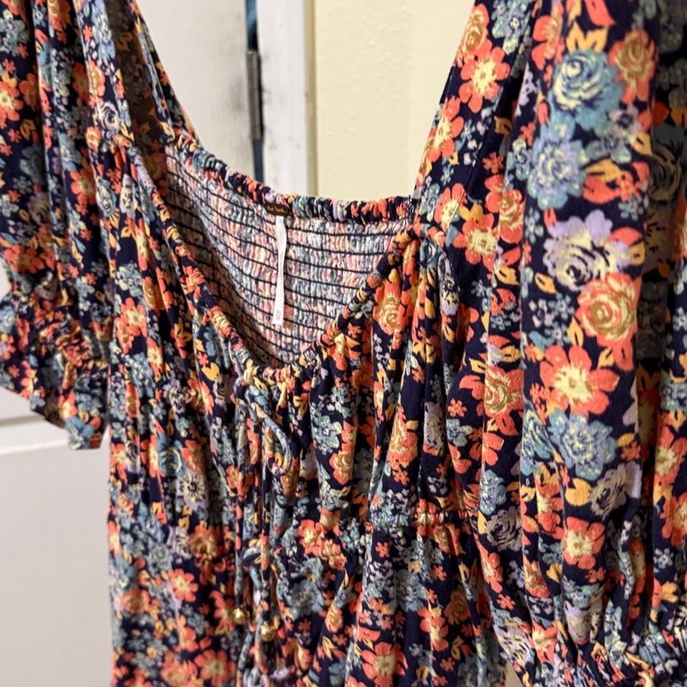 Free people 🌹Floral Puff Sleeve Top - Picture 16 of 17